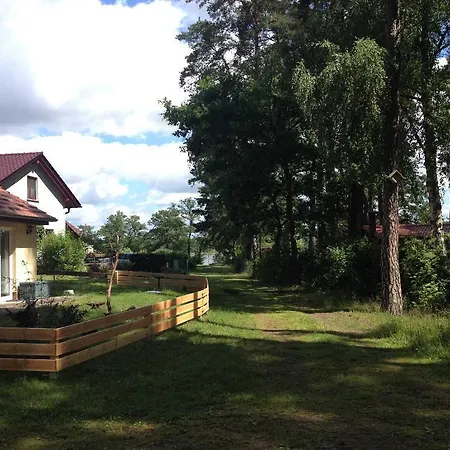 Ferienhaus Kranich Am Paelitzsee _ بيت للعطل